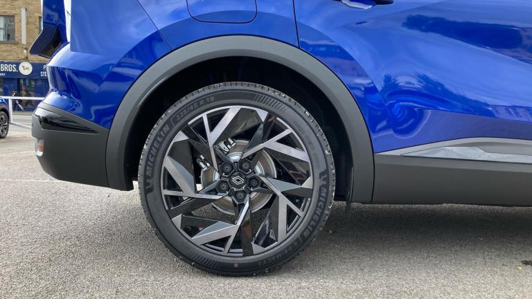 2025 Renault Symbioz 1.8 E-Tech FHEV 160 Iconic Esprit Alpine 5dr Auto Hybrid Estate Estate Hybri...