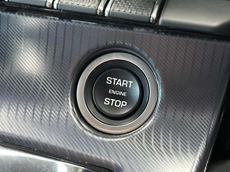 2019 Jaguar F-Type 2.0 R-Dynamic 2dr Auto COUPE PETROL Automatic