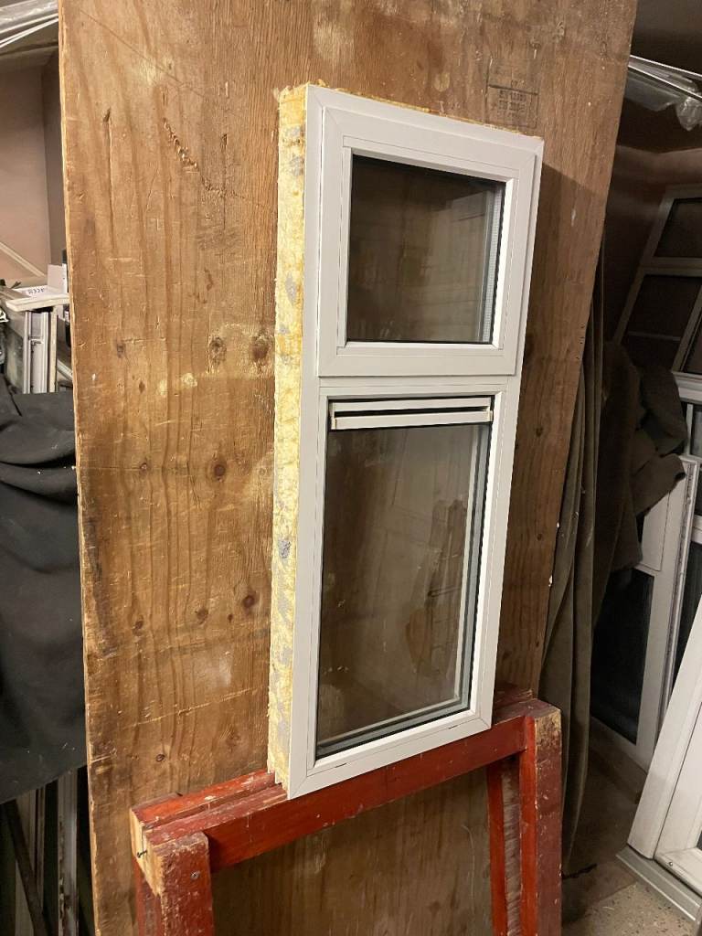 H 98 x W 40 cm - SMALL MODERN ALUMINIUM DOUBLE GLAZED WINDOW - CLEAR GLASS (REF: SJ474) 