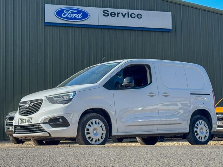 2023 Vauxhall Combo SWB L1H1 Low Roof 2300 Pro Air Con Nav Sensors EURO 6 Panel Van Diesel Manual