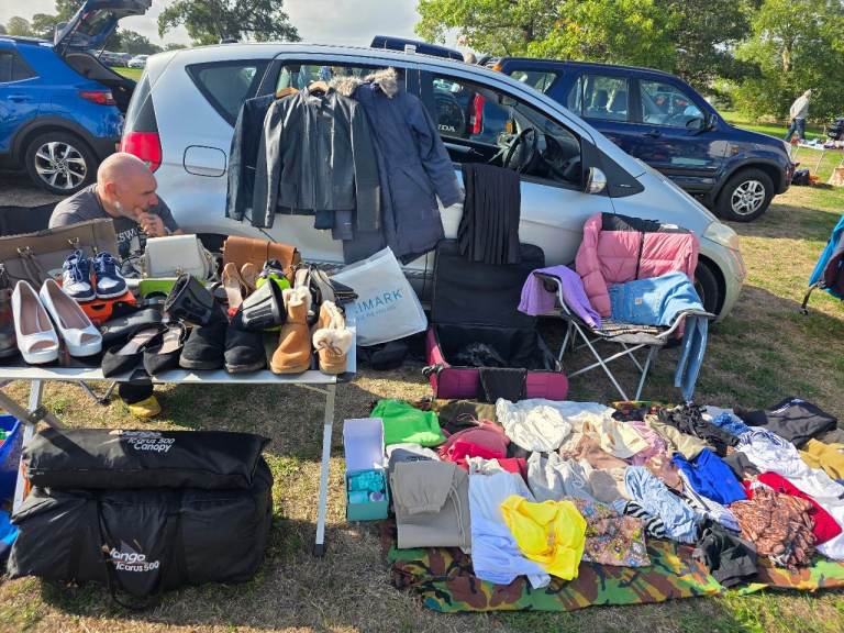 Mixed Clothing Bundle – Various Items, Good Condition