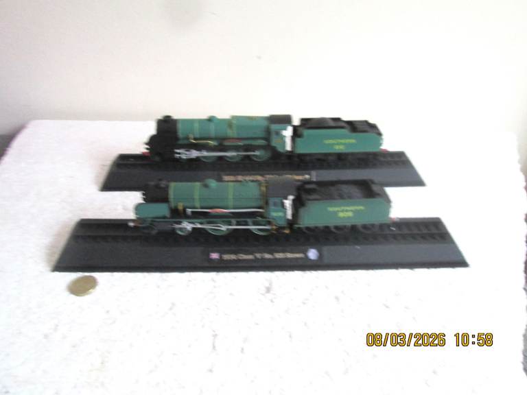 ATLAS TRAINS  SOUTHERN  928  +  850  