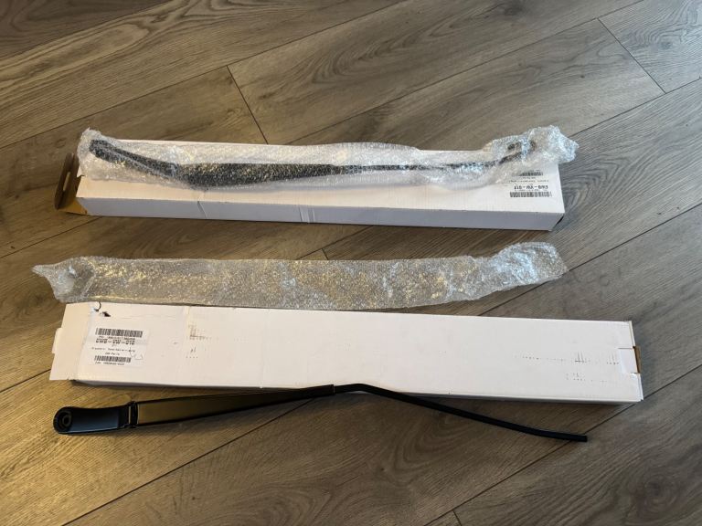 VW T5 wiper arms (pair) LHD