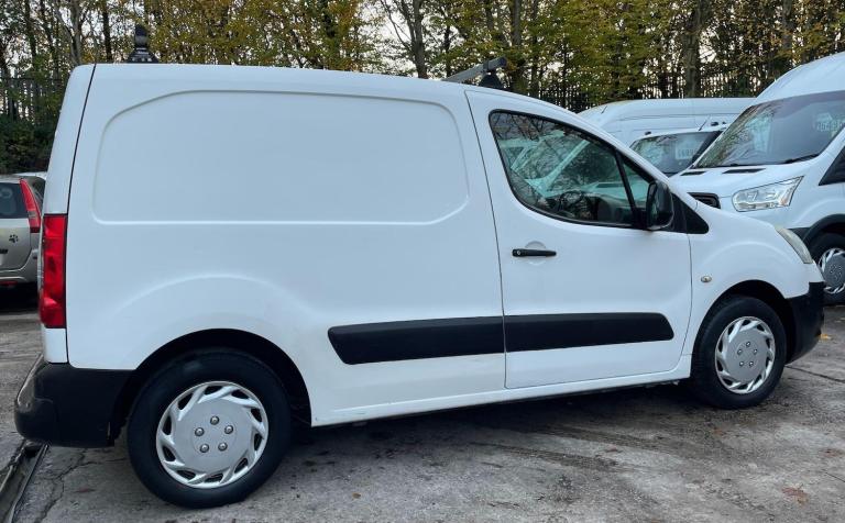 2010 Citroen Berlingo 1.6 HDi 625 LX Panel Van 5dr Diesel Manual L1 (153 g/km, 75 bhp) PANEL VAN ...