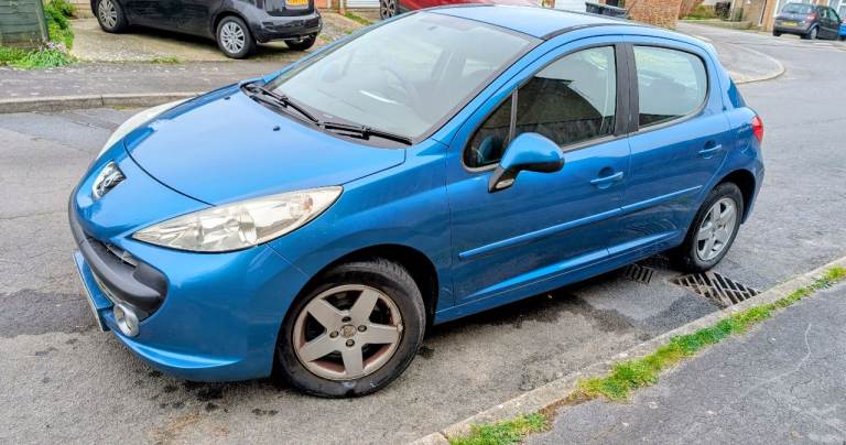 Peugeot 207 1.4 sport low mileage 