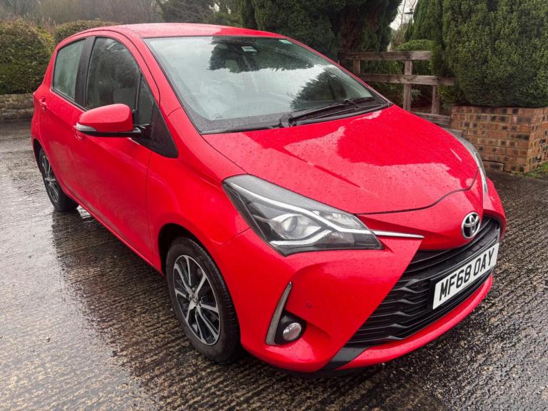 2018 Toyota Yaris 1.5 VVT-i Icon Tech Euro 6 5dr HATCHBACK Petrol Manual
