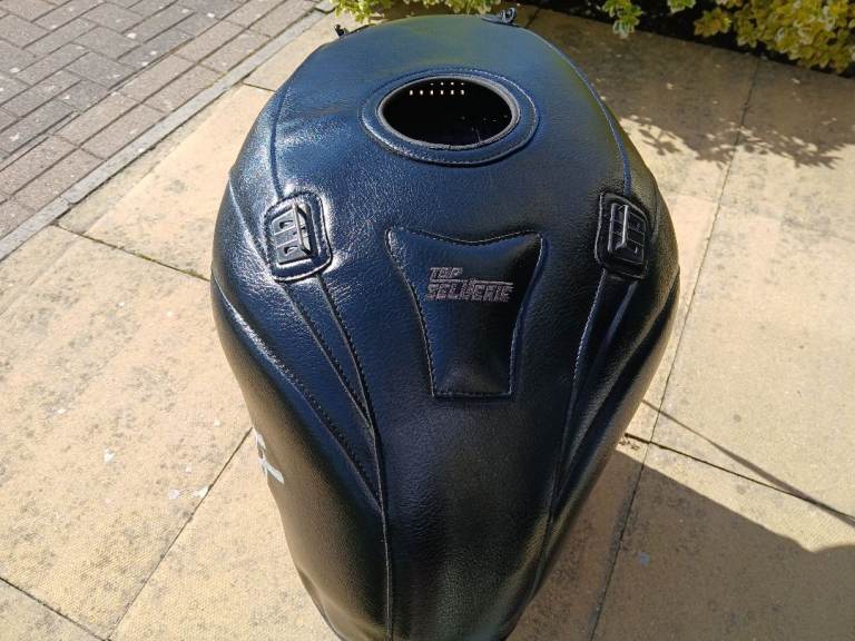 Bagster tank cover for honda blackbird 
