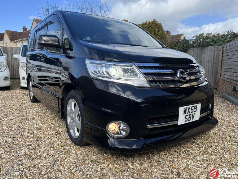 NISSAN SERENA Highway Star V Aero Selection 23,000 Miles 2010