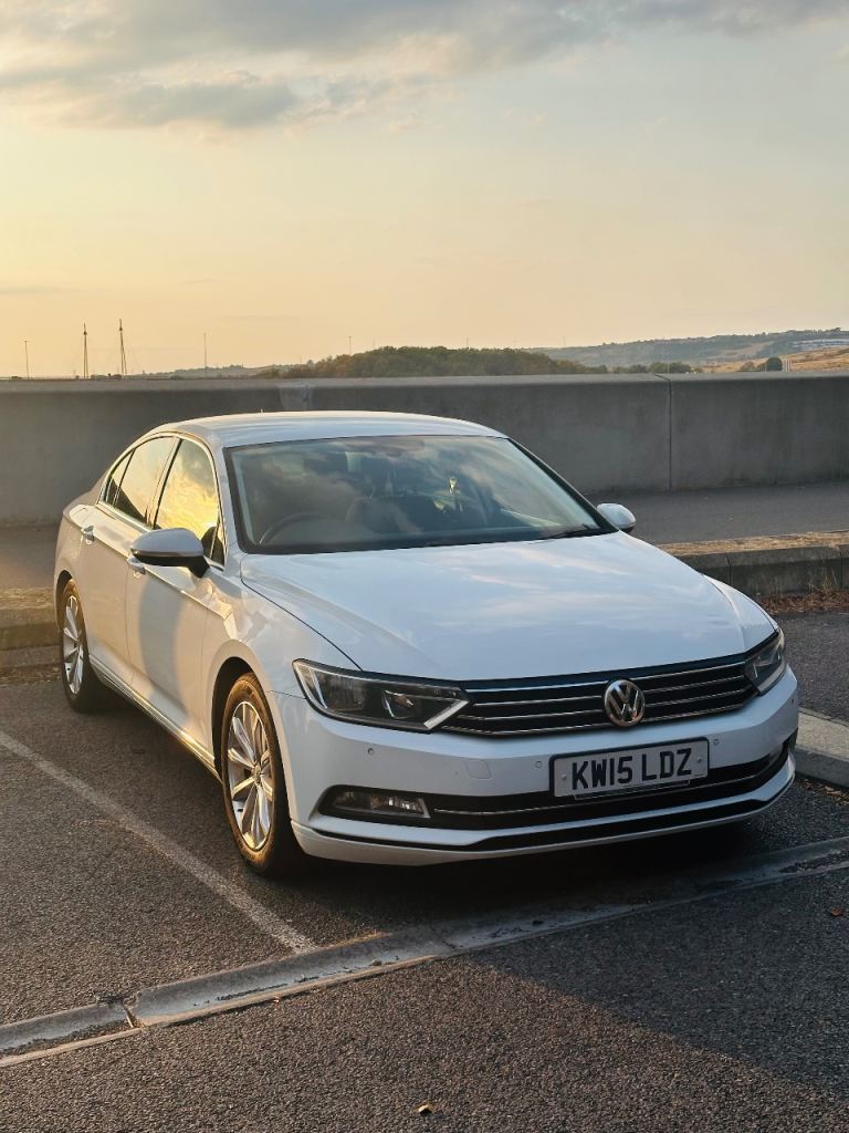 Volkswagen, PASSAT, Saloon, 2015, Manual, 1968 (cc), 4 doors