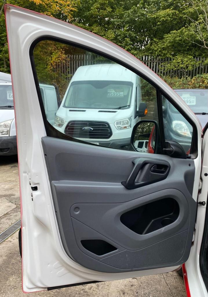 2009 Citroen Berlingo 1.6 625 16v LX Temperature Controlled 5dr Petrol Manual L1 (155 g/km, 95 bh...