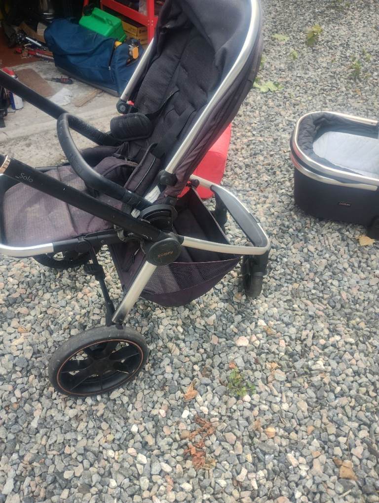 Foldaway combi pram/ pushchair 