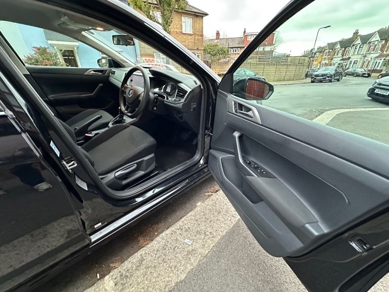 VOLKSWAGEN POLO AUTOMATIC 14,000 MILES