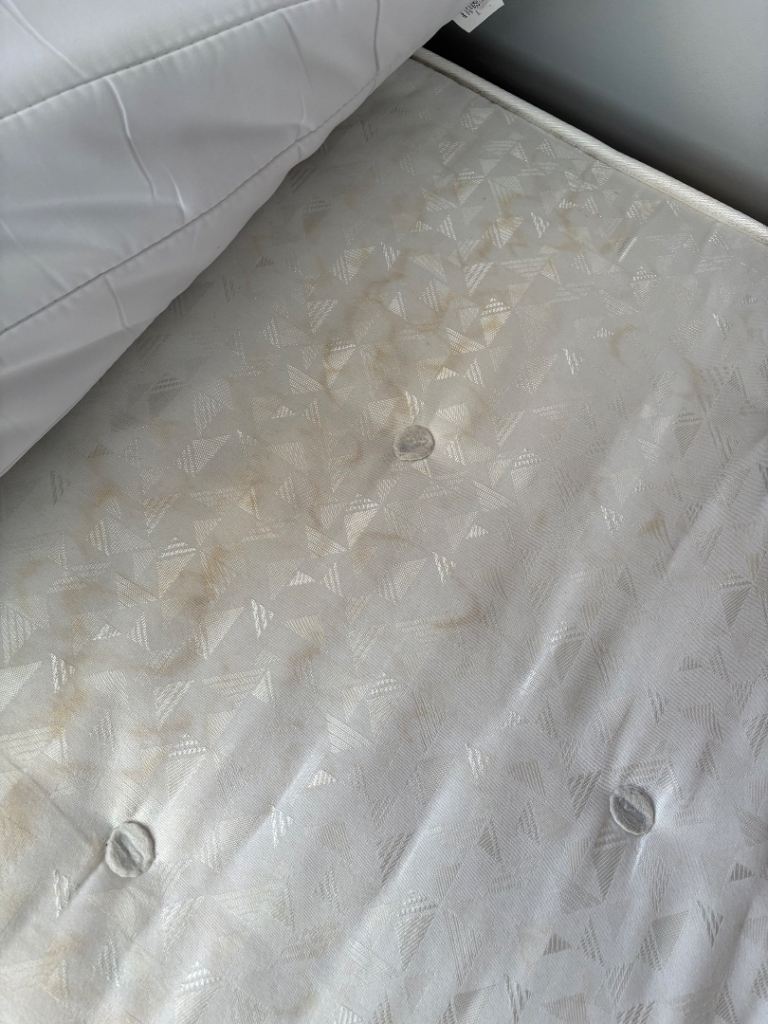 Single bed with mattress 