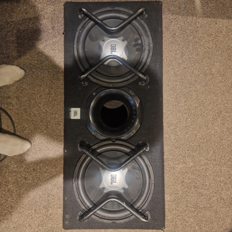 subwoofer jbl and amplifer strong set