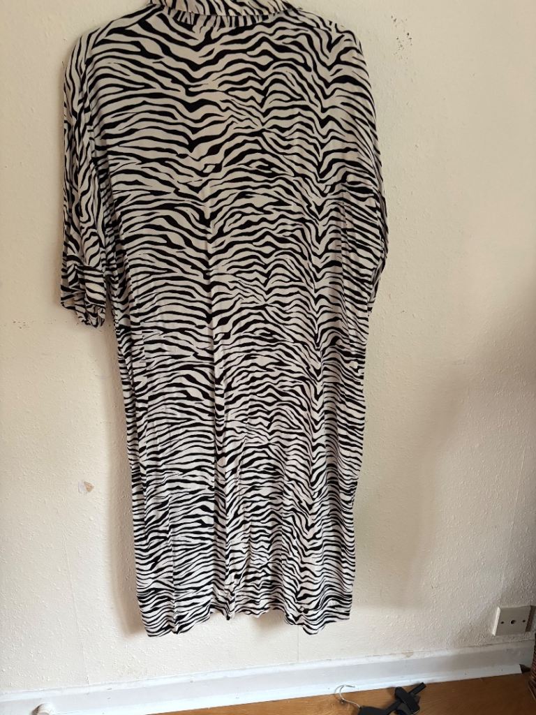 Masai Size M Ladies Dress  