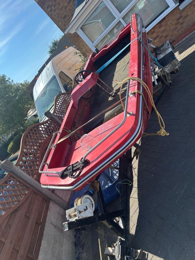 dory fishing boat ( red )