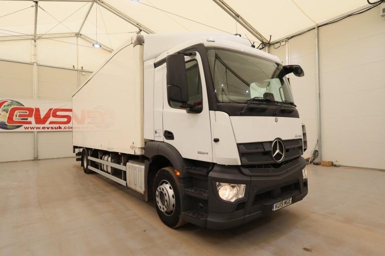 2019 (19 PLATE) Mercedes Benz Antos 1824 4x2 Euro 6 Refrigerated