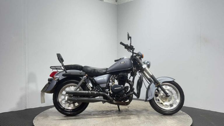 Motorini Bomber 2017 7K 1 OWNER CRUISER BIKE SPARES OR REPAIR 125CC PROJECT