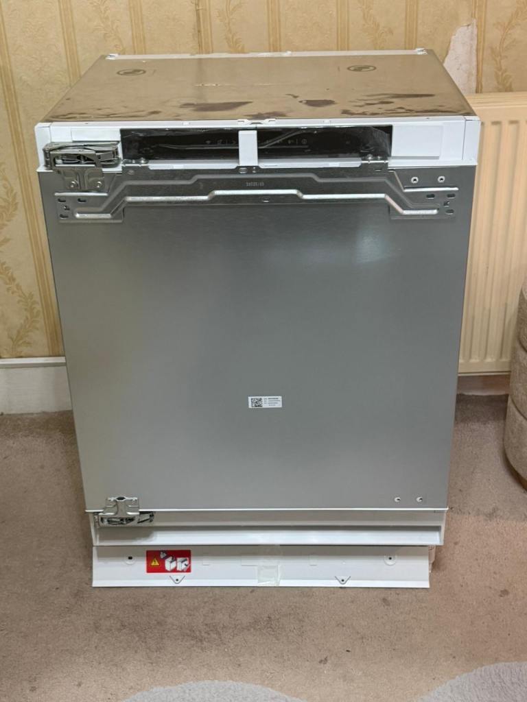 Bosch Series 4 KUL22VFD0G, Built-under fridge with freezer section