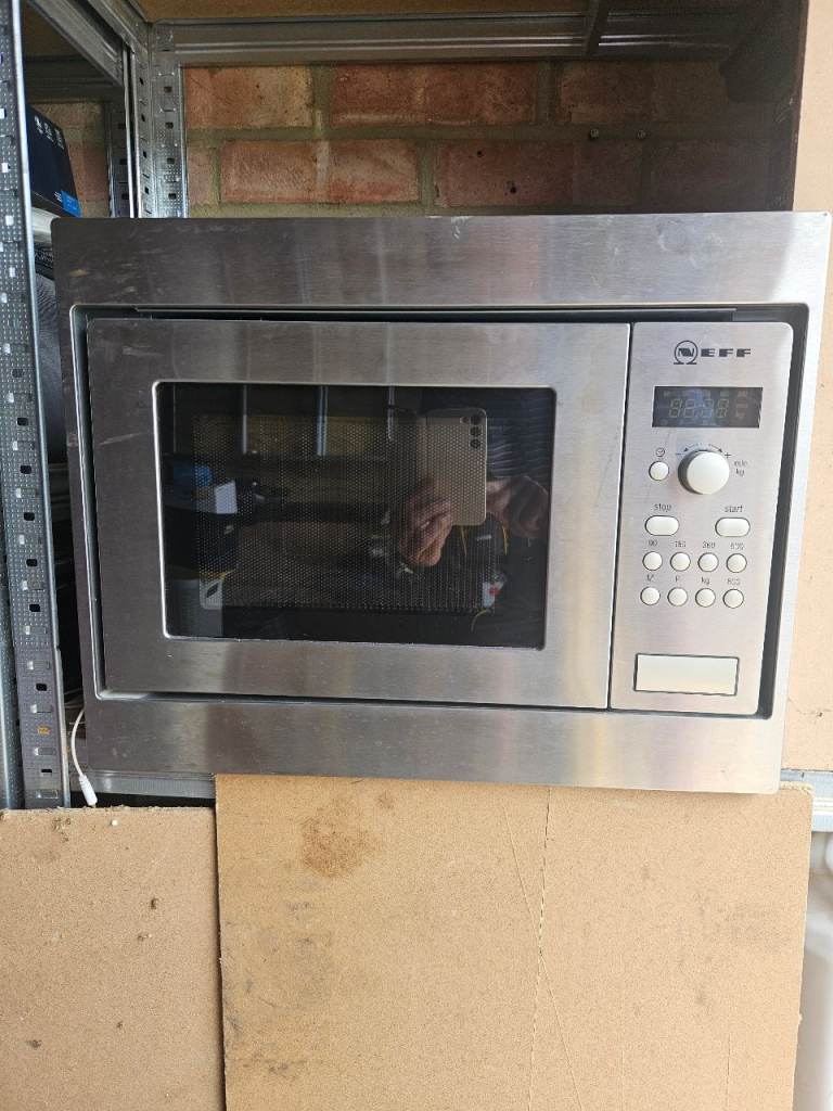 NEFF microwave 