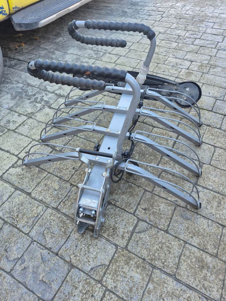 MOTTEZ x4 bike tow bar carrier