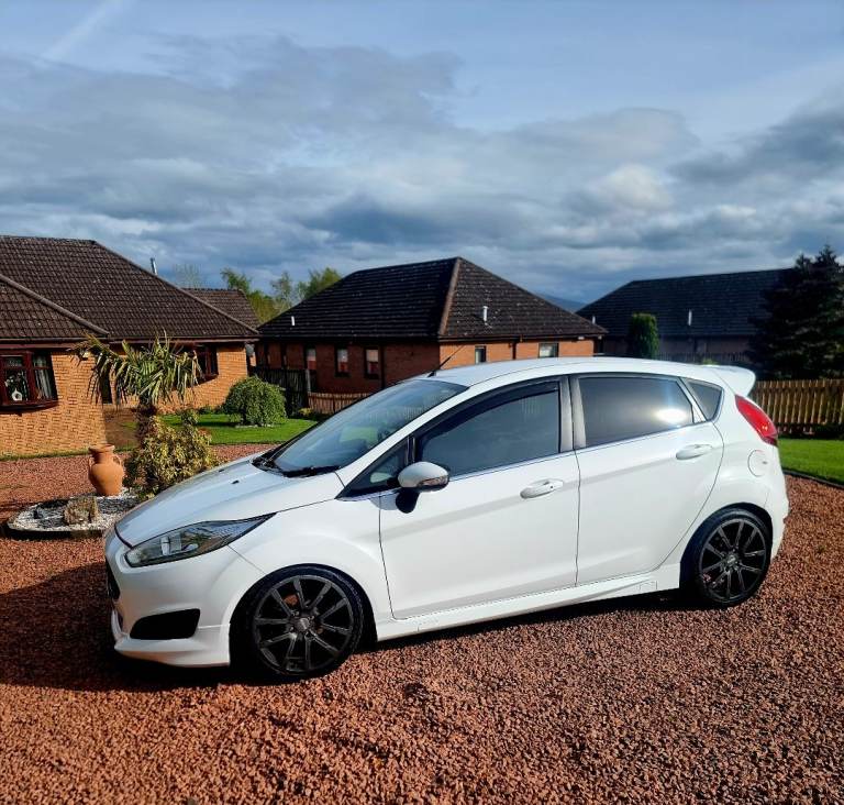 Ford, FIESTA, Hatchback, 2013, Manual, 998 (cc), 5 doors