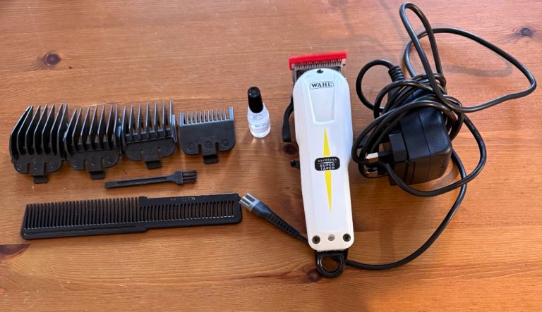 WAHL SUPER TAPER CORDLESS HAIR CLIPPER