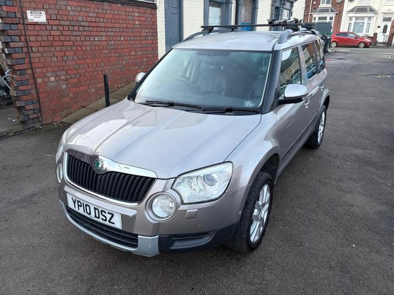 2010 Skoda Yeti 2.0 TDI CR Elegance 4x4 5dr HATCHBACK DIESEL Manual