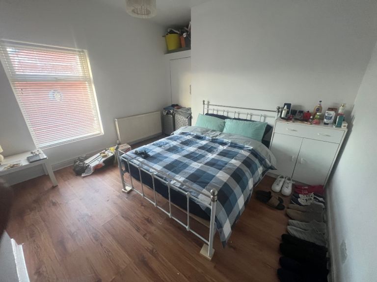 Double Room in Moss Side – £625 PCM – All Bills Included