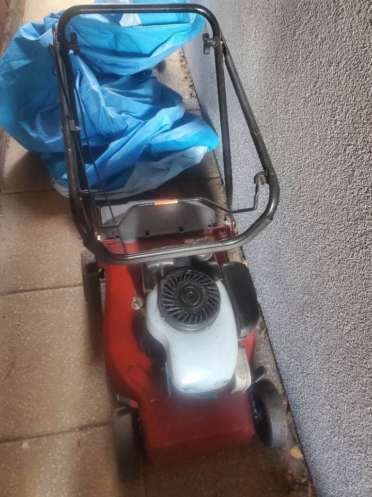CHAMPION R434 PETROL LAWNMOWER