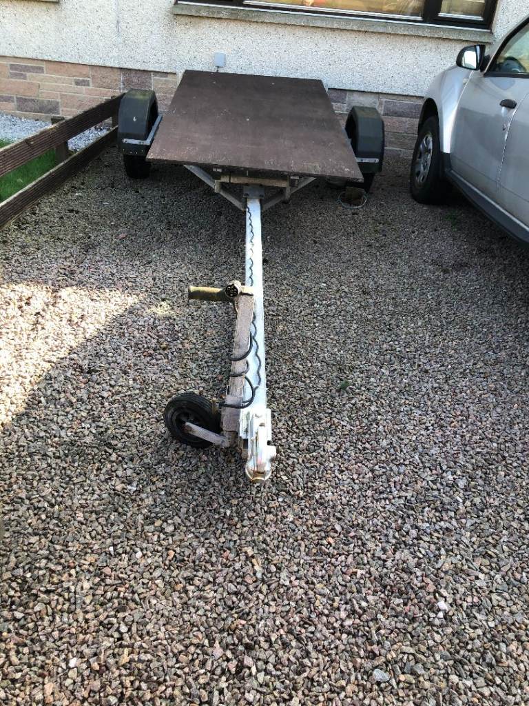 8ft X 4ft Flat Bed Trailer c/w Lockable Hitch