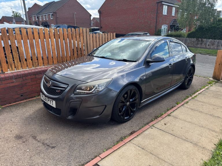 Vauxhall, INSIGNIA, Hatchback, 2011, Manual, 1956 (cc), 5 doors