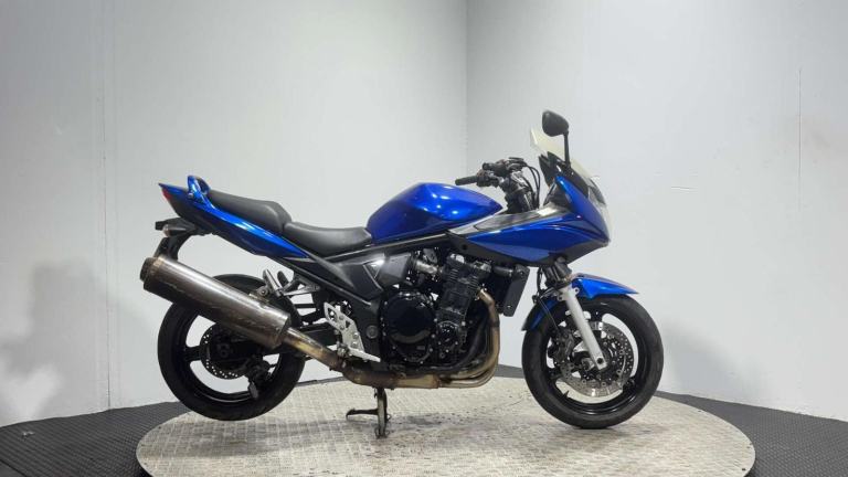 Suzuki Bandit GSF 2010 27K GOOD RUNNING DAMAGED PROJECT BIKE 650CC A2