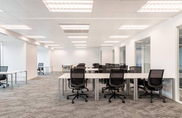 Manchester - M3 2BY \ Move Into a Larger Office with Up to 15 Desks