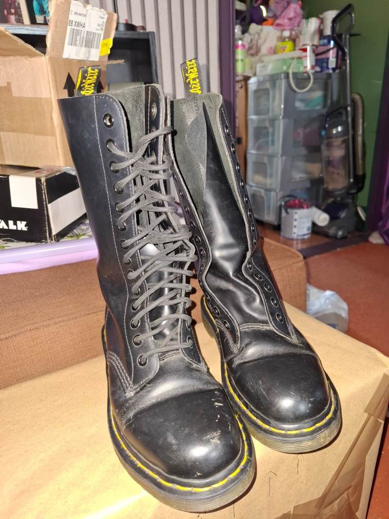 image for  Free Dr martins 