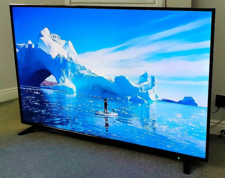 65" TOSHIBA SMART 4K ULTRA HD HDR SLIM HUGE SCREEN LED WIFI APPS TV RC LEGS TOP CONDITION- DELIVERY