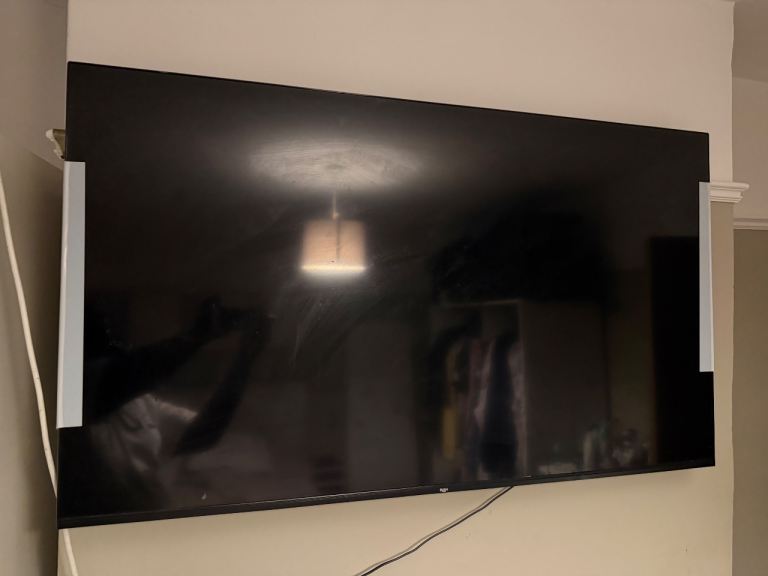 Bush 55 inches smart 4k UHD HDR QLED freeview tv