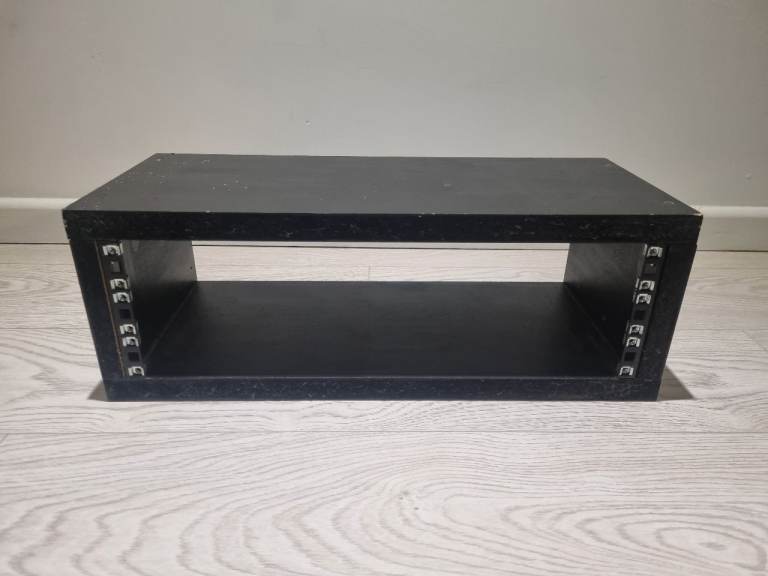 3U Wooden Desktop Studio Rack for Audio equipment/hardware