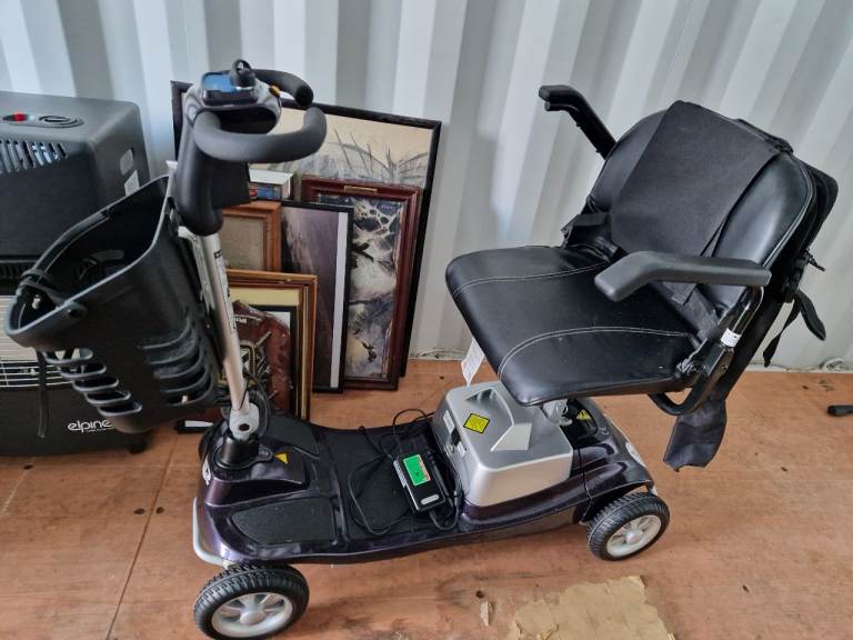 Illusion Scooter (Komfi Rider)