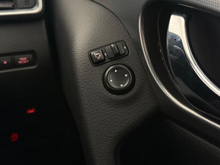 2017 Nissan Qashqai 1.5 dCi N-Connecta 5dr HATCHBACK DIESEL Manual