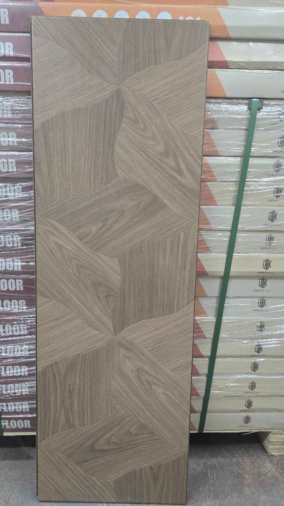 Three Different Colours Laminate Flooring size 1218x405x12mm 