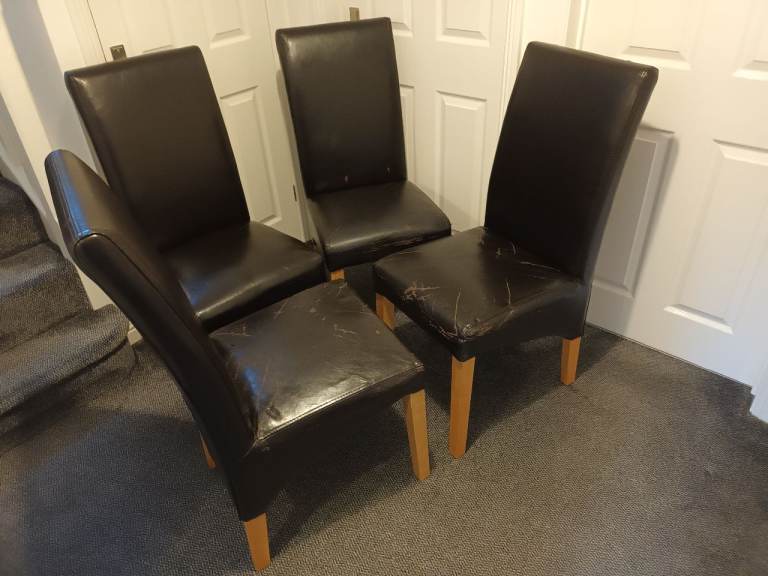 Dining Room Chairs x 4