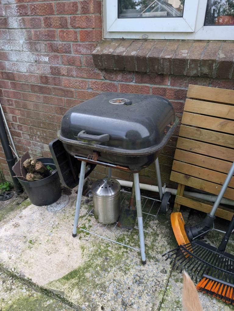Free coal BBQ/Grill