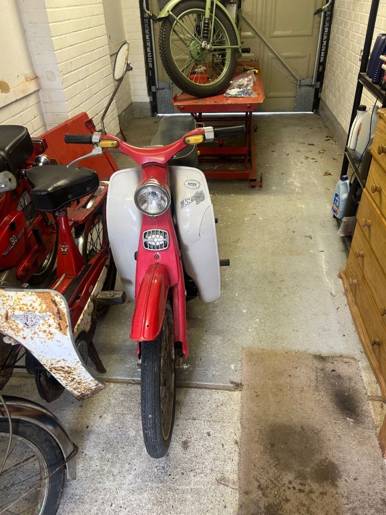 Honda 50 (C100) 1963 c50 c70 c90 cub 1963