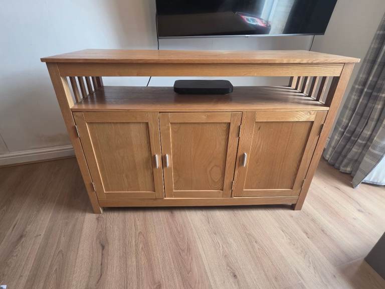 TV side board £10