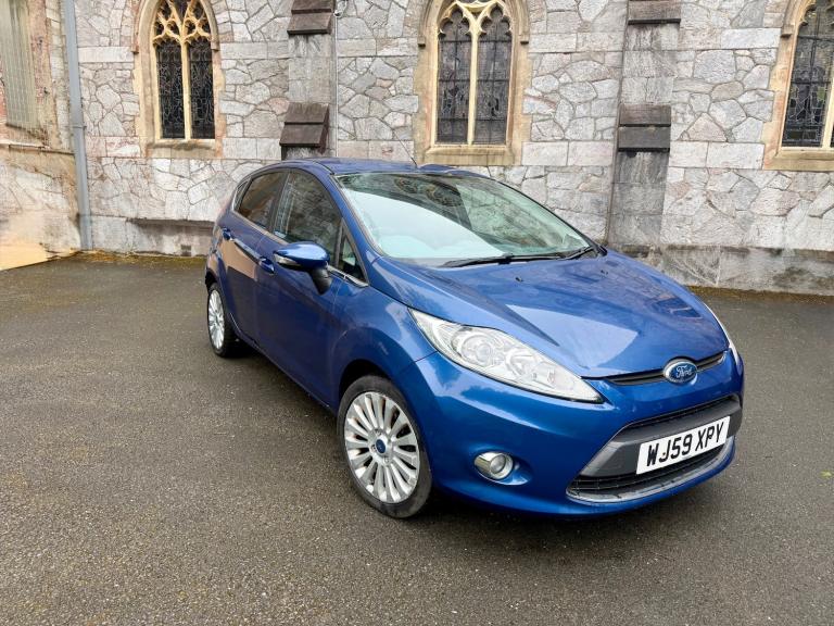 2009 Ford Fiesta 1.4 Titanium 5dr HATCHBACK Petrol Manual