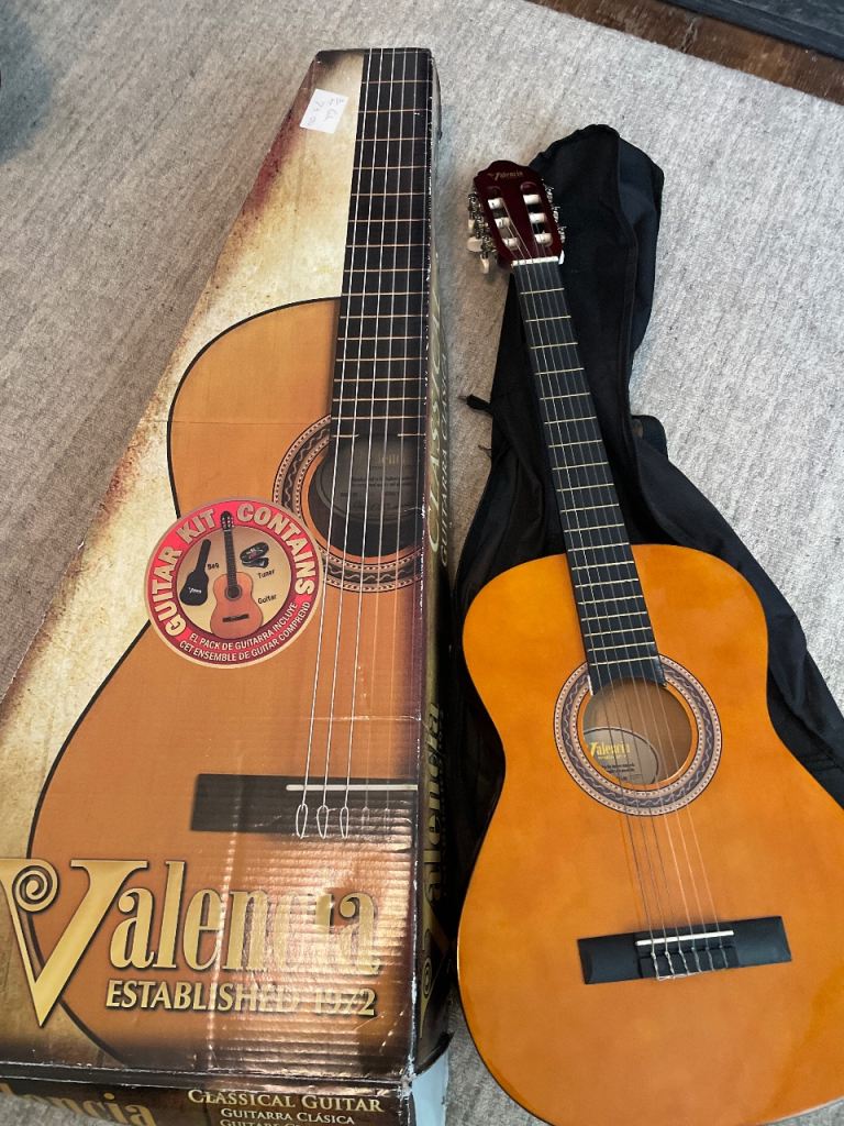 Valencia Classical Guitar Kit – As Good As New