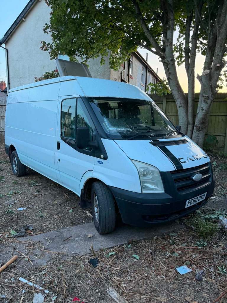 **🚐 FOR SALE – Ford Transit Camper Van – £3,500 ONO 🚐**
