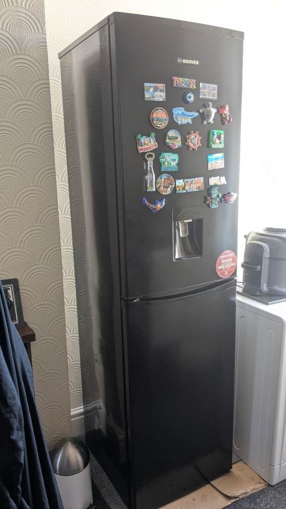 Hoover Black Freestanding Fridge Freezer with Water Dispenser