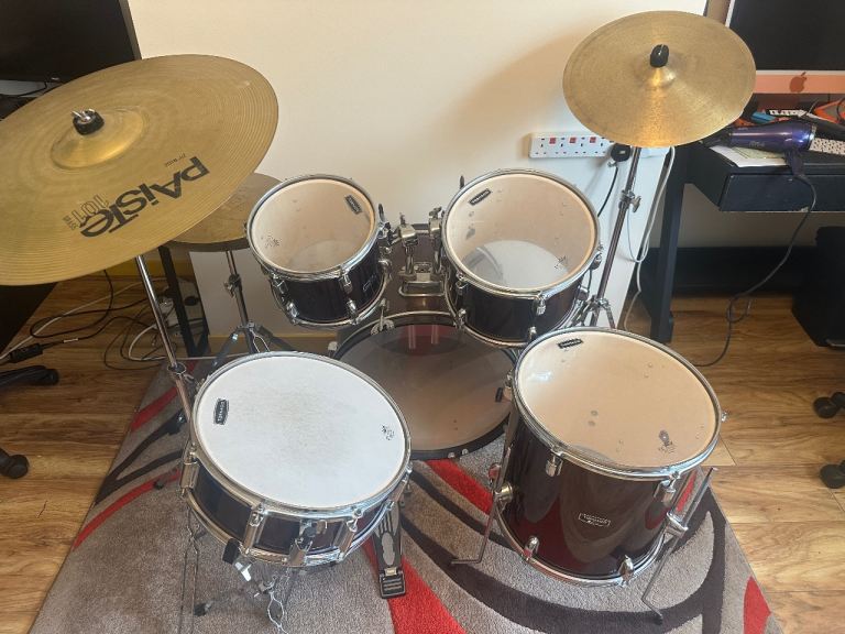 Full Drum Kit with Cymbals – Second hand